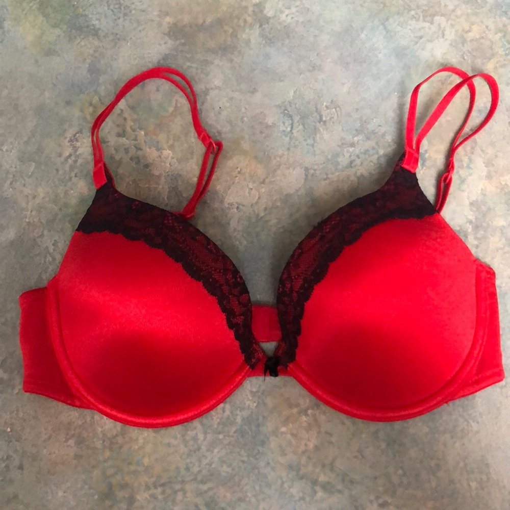 Red & black push up bra
